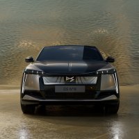 DS N°8 - svjetska premijera