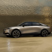 DS N°8 - svjetska premijera