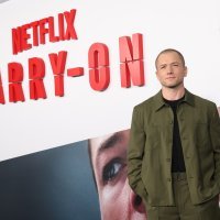 Taron Egerton u filmu 'Carry-On'