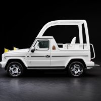 Papa Franjo dobio prvi električni 'papamobil' od Mercedes-Benza: G580 s EQ tehnologijom