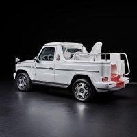 Papa Franjo dobio prvi električni 'papamobil' od Mercedes-Benza: G580 s EQ tehnologijom