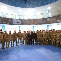 Ramzan Kadirov i Vladimir Putin u obilasku čečenskih vojnih postrojbi