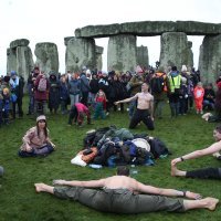 Tisuće ljudi u Stonehengeu proslavile zimski solsticij