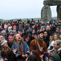 Tisuće ljudi u Stonehengeu proslavile zimski solsticij