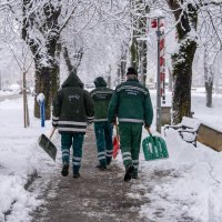 Jak vjetar i snijeg u Otočcu koji i dalje pada