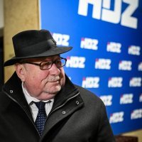 Dolazak članova na sjednicu Predsjedništva HDZ-a