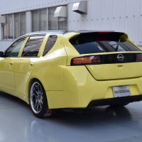 Nissan custom automobili: NEO Skyline, Z Lealia i Bluebird Kiwami