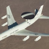 Američki nadzorni avion E-3 Sentry