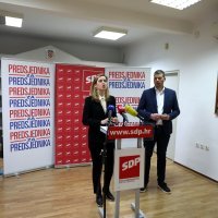 Mirela Ahmetović i Saša Đujić održali konferenciju za medije