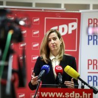 Mirela Ahmetović i Saša Đujić održali konferenciju za medije