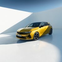 Opel pojednostavljuje prijelaz na elektromobilnost: 'Electric All In'