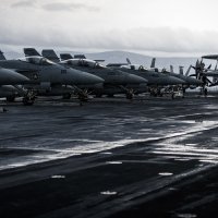 Nosač aviona USS Harry S. Truman u posjeti splitskoj luci 2022.