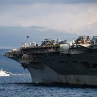 Nosač aviona USS Harry S. Truman u posjeti splitskoj luci 2022.