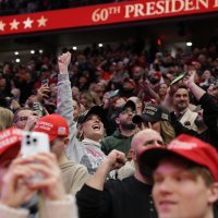 Trumpovi pristaše prate inauguraciju