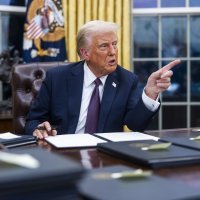 Trump u Ovalnom uredu