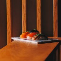 studiofrantzeacuten-salmonnigiritunanigiriampwagyunigiri