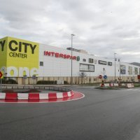 Split: Osjetno manji promet na prilazima trgovačkim centrima