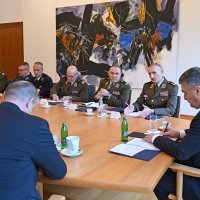 Milanović s generalima