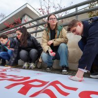 Mirni prosvjed ispred Veleposlanstva Republike Srbije u Zagrebu