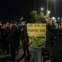 Podgorica: Neformalna grupa studenata "Kamo Sutra" je pozvala građane na blokadu mosta Blaža Jovanovića zbog zločina na Cetinju