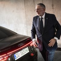 HDZ-ovci stižu na sjednicu Predsjedništva i Nacionalnog odbora