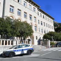Gimnazija u Dubrovniku dobila je dojavu o bombi