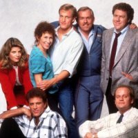 Ted Danson i Kelsey Grammer u seriji 'Kafić uzdravlje'