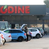 Trgovine poznatih trgovačkih lanaca u Rijeci.