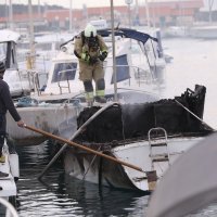 Izgorjele dvije brodice u lučici Spinut u Splitu