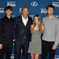 Kevin Costner s djecom