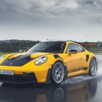 Porsche 911 GT3 RS i guma Michelin Pilot Sport S 5 na stazi u Clermont-Ferrandu