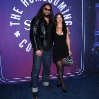 Jason Momoa i Adria Arjona