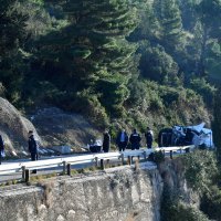 Odlomila se stijena i pala na kombi vozilo kod Dubrovnika