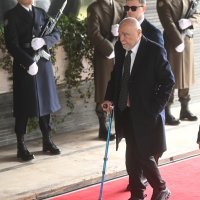 Stjepan Mesić s unukom Tomom