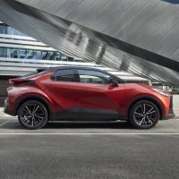 Toyota C-HR High Hero