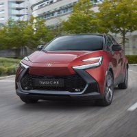 Toyota C-HR High Hero