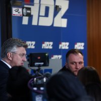 Dolazak članova HDZ-a na sjednicu Predsjedništva