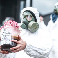 Performans Zelene akcije pod nazivom Pravda za Vrginmost u Zagrebu