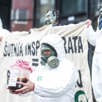 Performans Zelene akcije pod nazivom Pravda za Vrginmost u Zagrebu