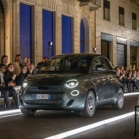 FIAT '500e Giorgio Armani Collector's Edition'
