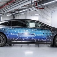 Mercedes krenuo s testiranjima čvrstih baterija