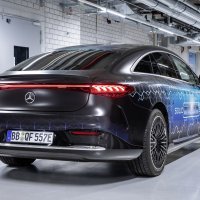 Mercedes krenuo s testiranjima čvrstih baterija