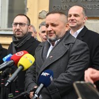 Konferencija za medije stranke Mozemo i SDP