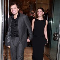 Ray Nicholson i Sara Sampaio