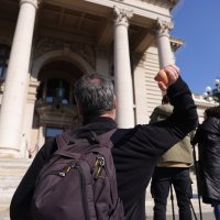 Prosvjed ispred skupštine Srbije