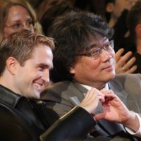 Robert Pattinson i Bong Joon-ho