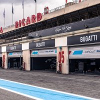 BUGATTI Feel The Track