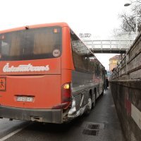 Zaglavljeni autobus u Miramarskoj