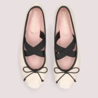 Pretty Ballerinas