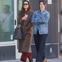 Katie Holmes i Suri